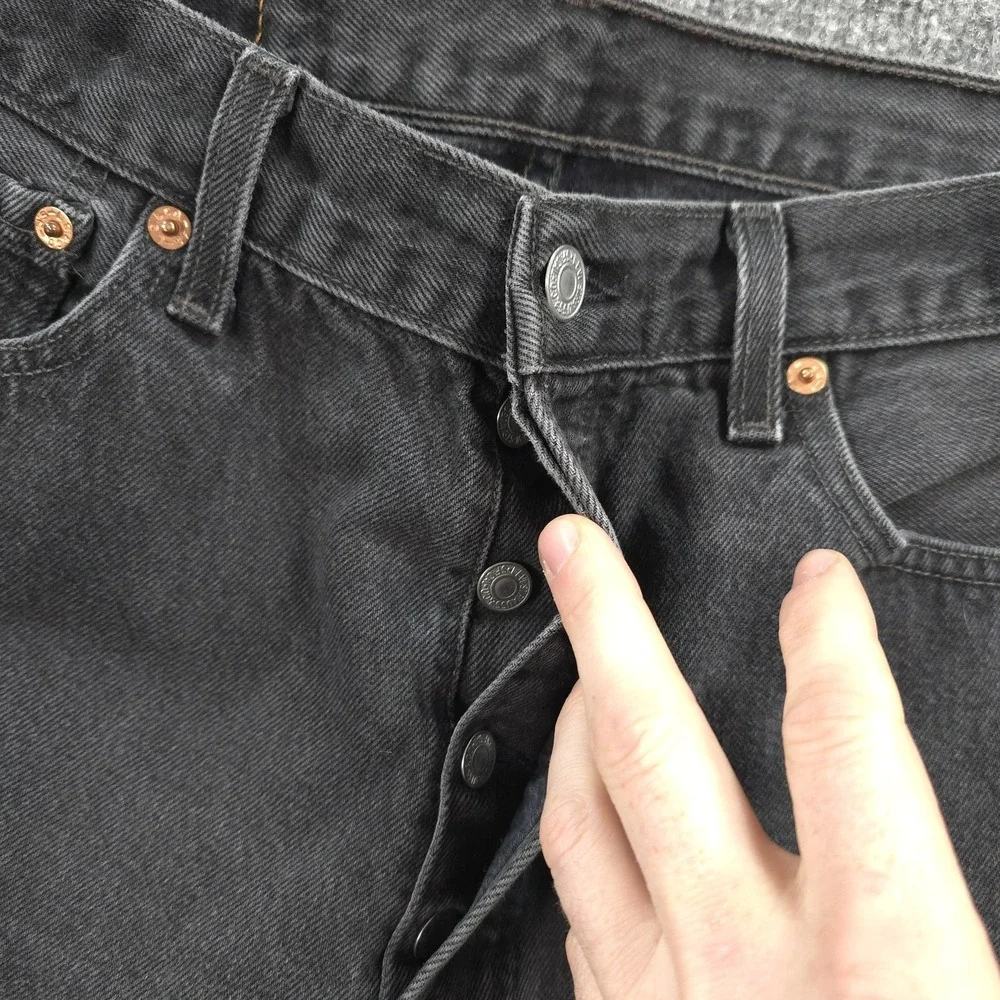 Vintage Levis 501 Jeans Mens 32x34 Black Denim Button Fly Red Tab Work USA Y2K